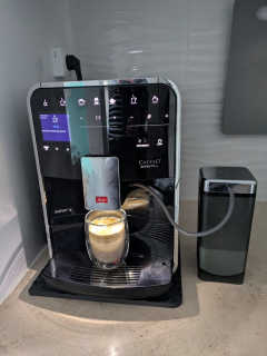 photo/168e24ff-cb59-47b5-9bde-31b08f763994-3